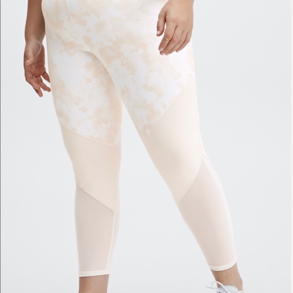 NEW Fabletics High Waisted 7/8 Honey Milk Leggings with Mesh